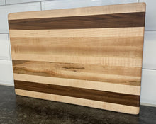 Load image into Gallery viewer, Hardwood Cutting Board 10"x15"